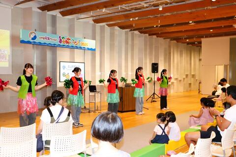 ♪スイカサンバ　会場から自然に手拍子が起こりました